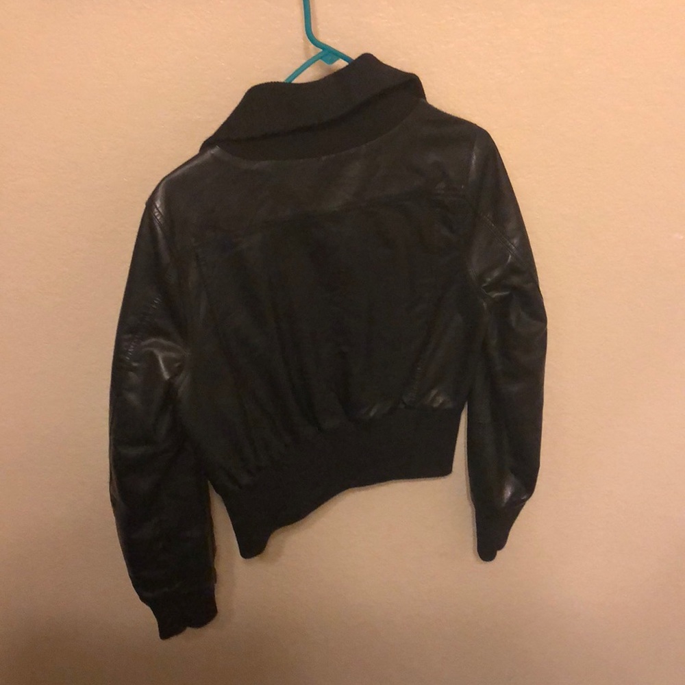 Leather jacket - Picture 2 of 2